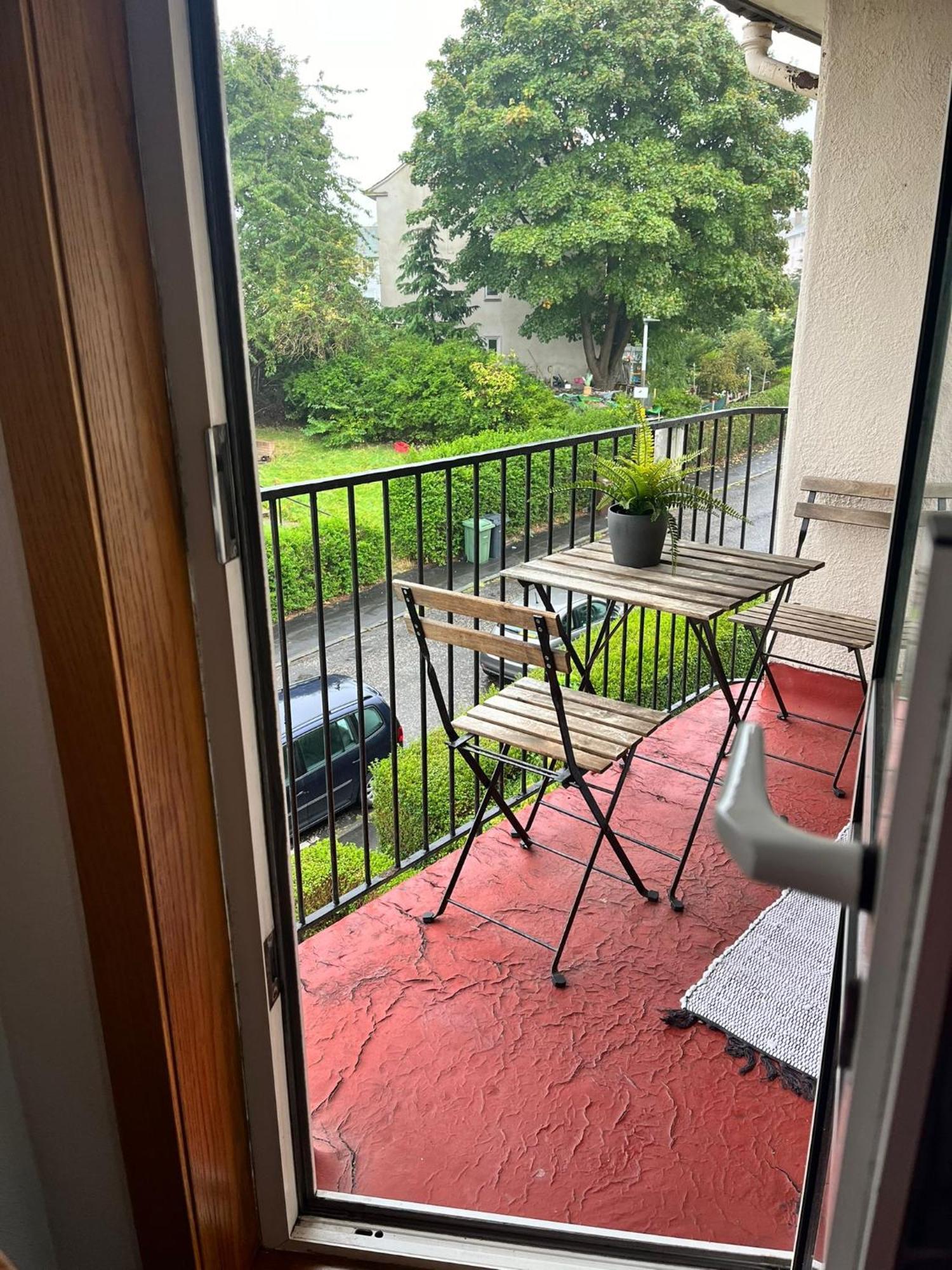 M&M Apartment In Единбург Екстериор снимка