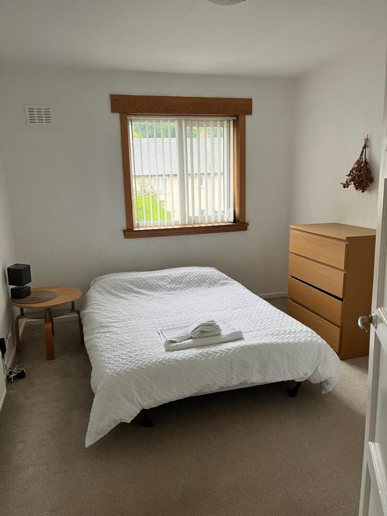 M&M Apartment In Единбург Екстериор снимка